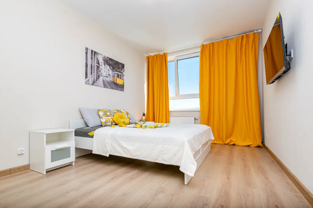 Шикарная квартира у Столицы с панорамным видом