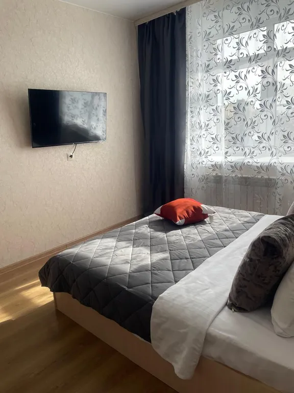 Квартира рядом с ТЦ Коллаж