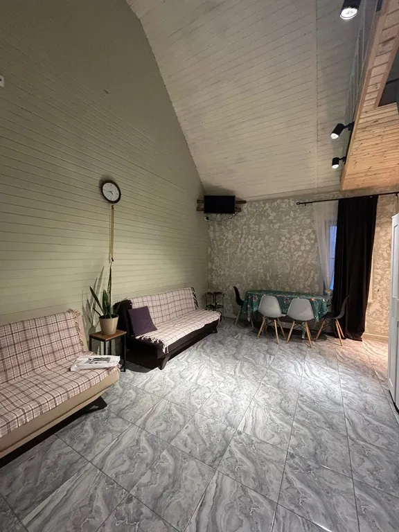 Дом возле Хилл Парка