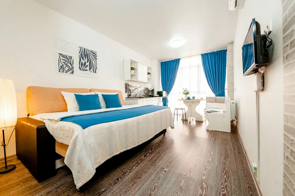 Квартира Квартира Студия с панорамным окном рядом с лебединым озером и парком — Горячий Ключ