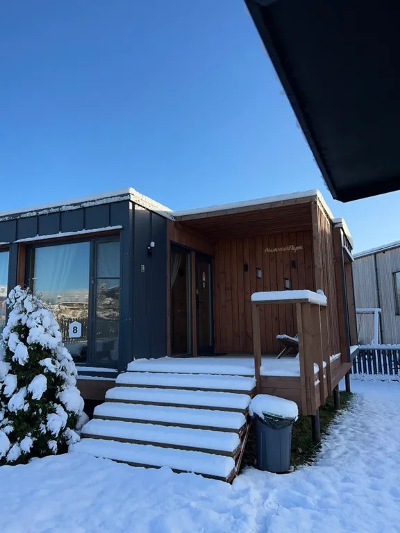 Коттедж Дом с панорамными окнами — Ломоносов