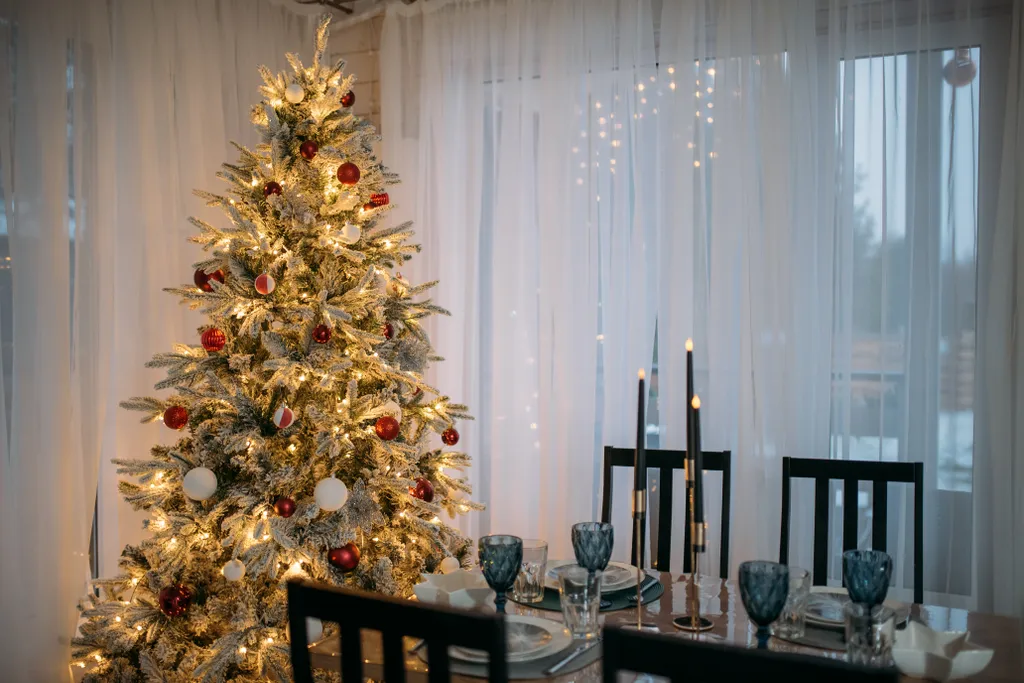 Уютный домик с видом на лес