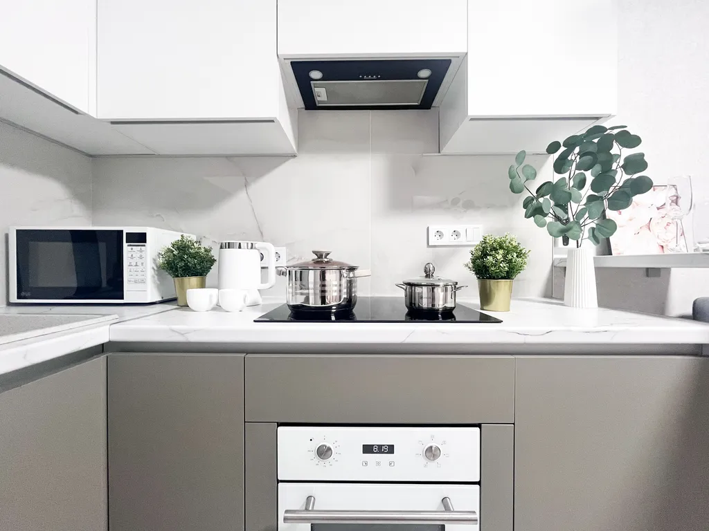 Прекрасная студия с лоджией