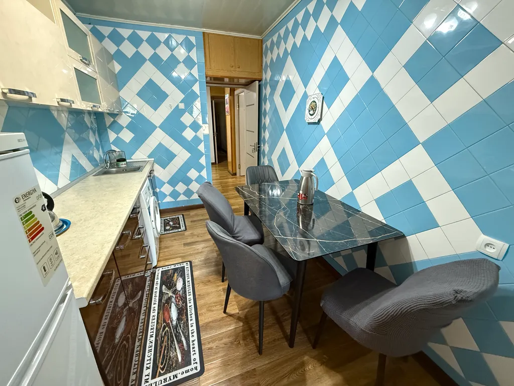 Большая квартира рядом с метро