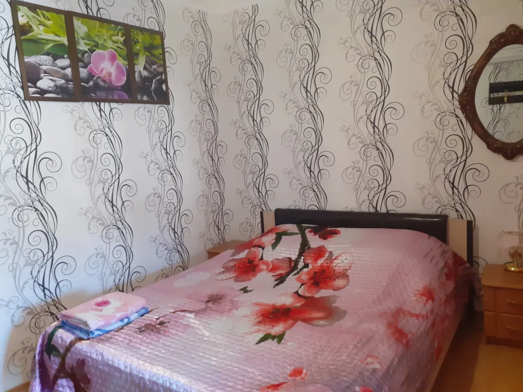 Двухкомнатная квартира в частном доме