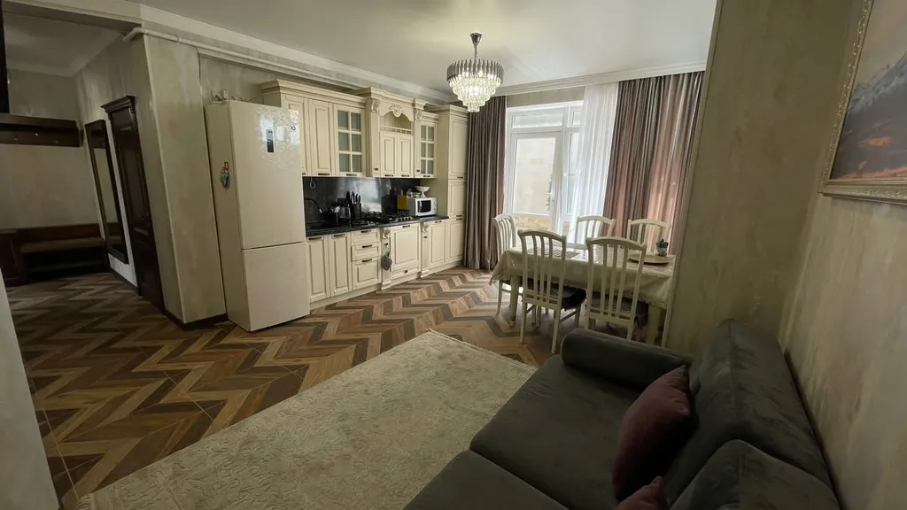 Новый уютный чистый дом в центре города