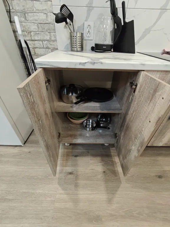 Просторная студия с новым ремонтом (№9)