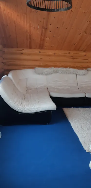 Дом на озере