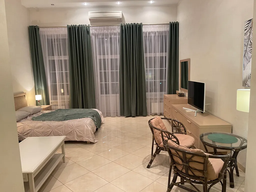 Апартаменты Делюкс Модерн с балконом на набережной