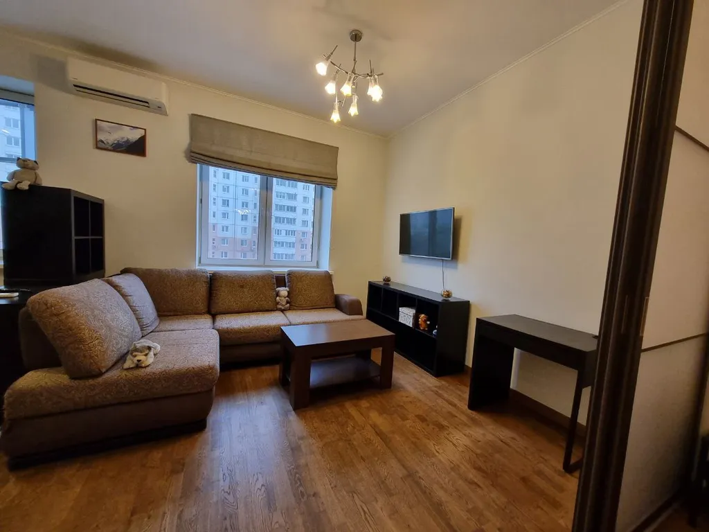 Рядом с Крокус Экспо