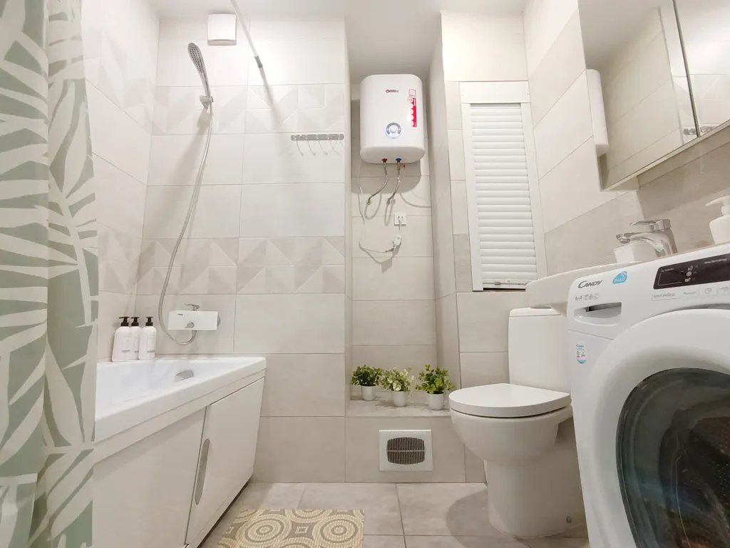 Двухкомнатная квартира с видом на набережную рядом с Крокус