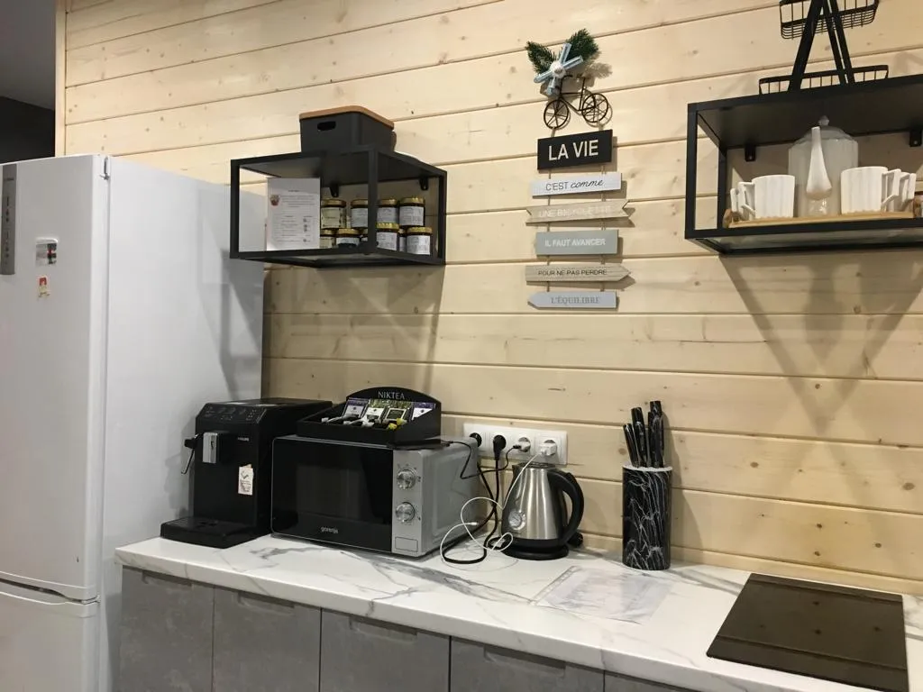 Коттедж в лесной зоне с тремя спальнями