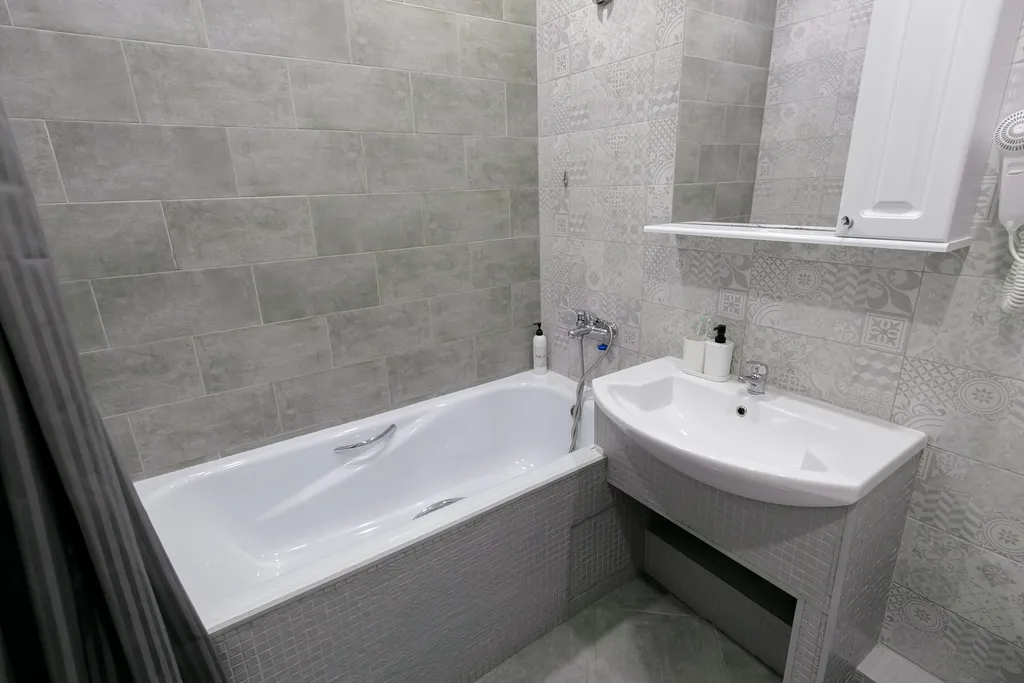 Изумрудная квартира через дорогу от ИМР Цыба