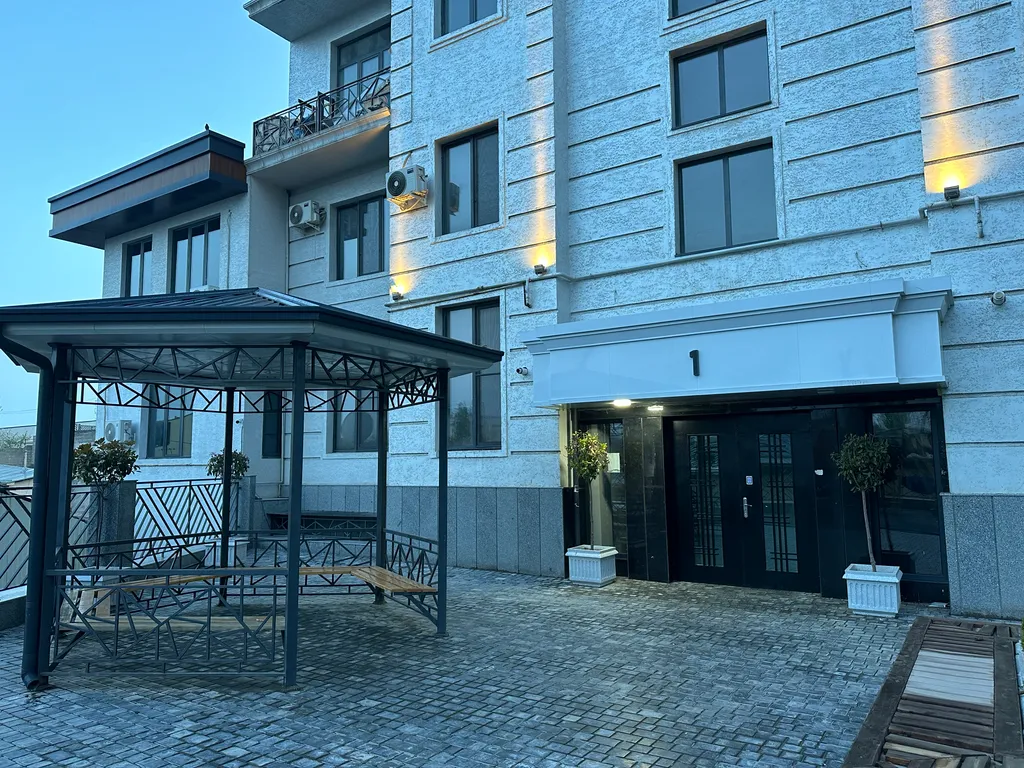 Minor-River apartment