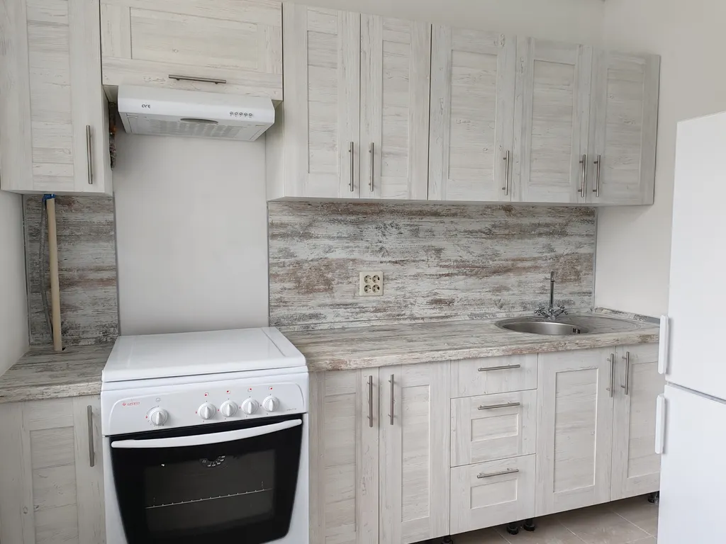 Знсрент Бунина 6 петровский