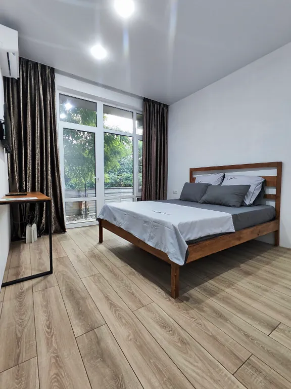 Коттедж Комната для двоих с балконом — аренда посуточно в Шепси