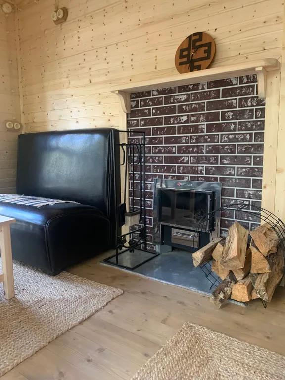 Дом в лесу с джакузи и баней