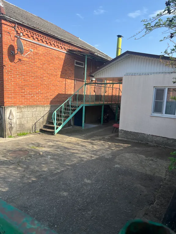 Коттедж Коттедж Уютное жильё у городского озера — Горячий Ключ