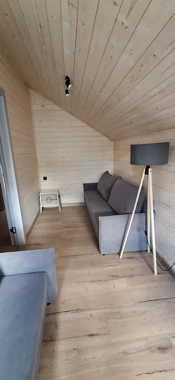 Двухэтажный домик с красивым видом на горы