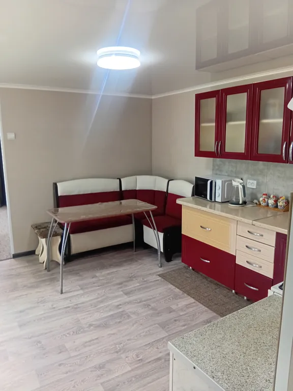 в ПУГАЧЕВЕ .Уютный частный дом с парковкой, тихий район