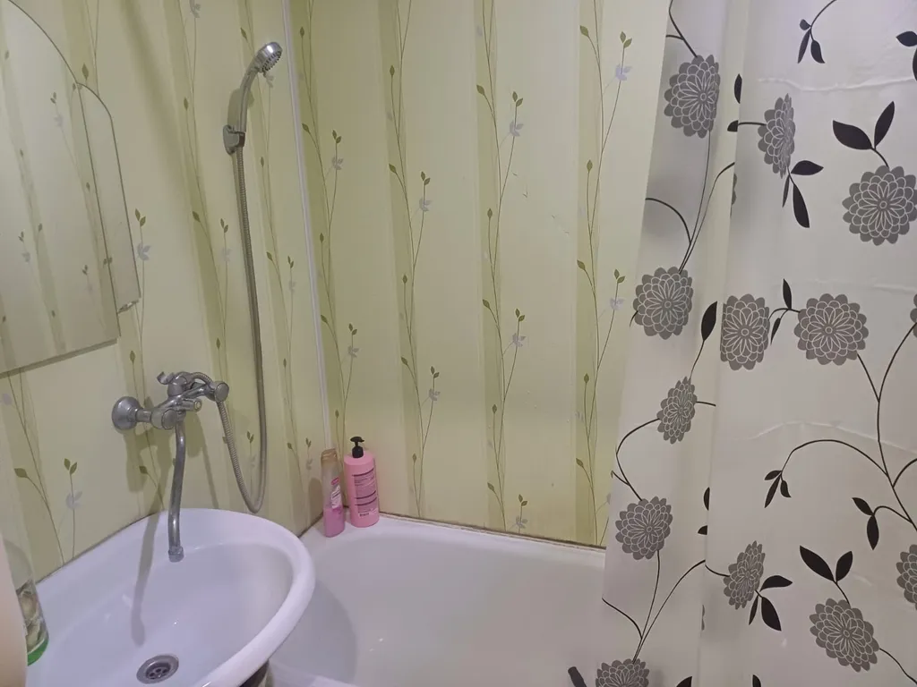 Простая уютная квартирка