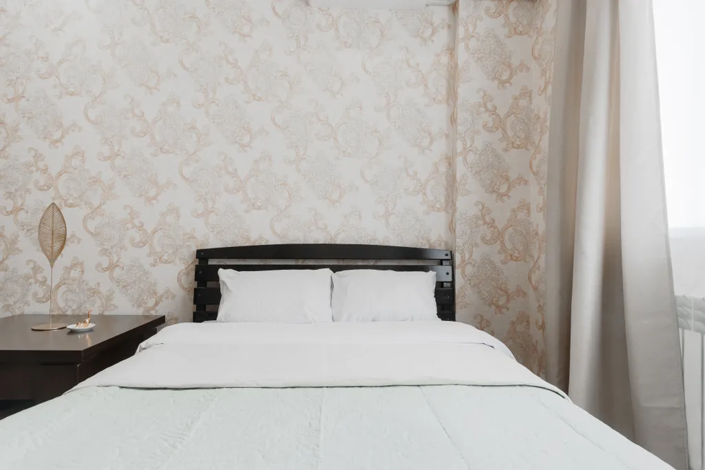 Большая квартира с раздельными комнатами и кухней