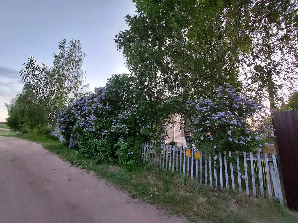 Дом между двух озёр