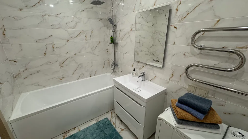 Квартира около вокзала и метро Грушевка