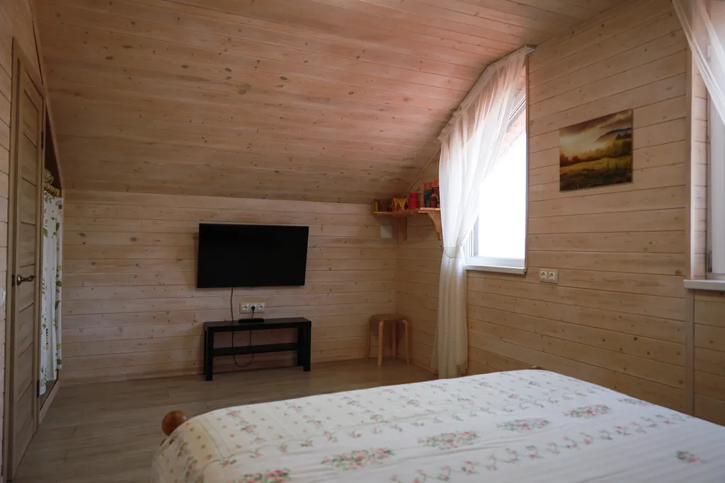 Коттедж Уютный современный коттедж с панорамным видом на горы — Соколиное