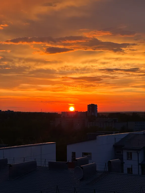 Видовая четырехкомнатная квартира в расширенном центре