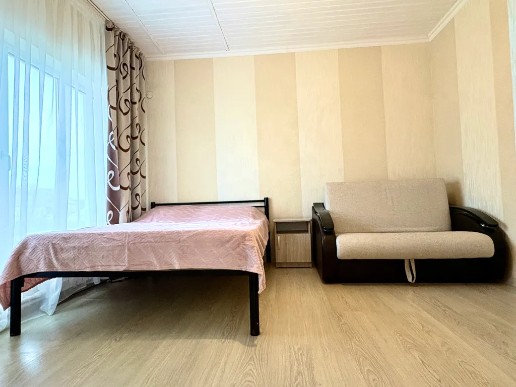 Квартира Двухклмнаиный пятиместный номер 100 метров до моря со своей кухней — аренда посуточно в Пересыпь