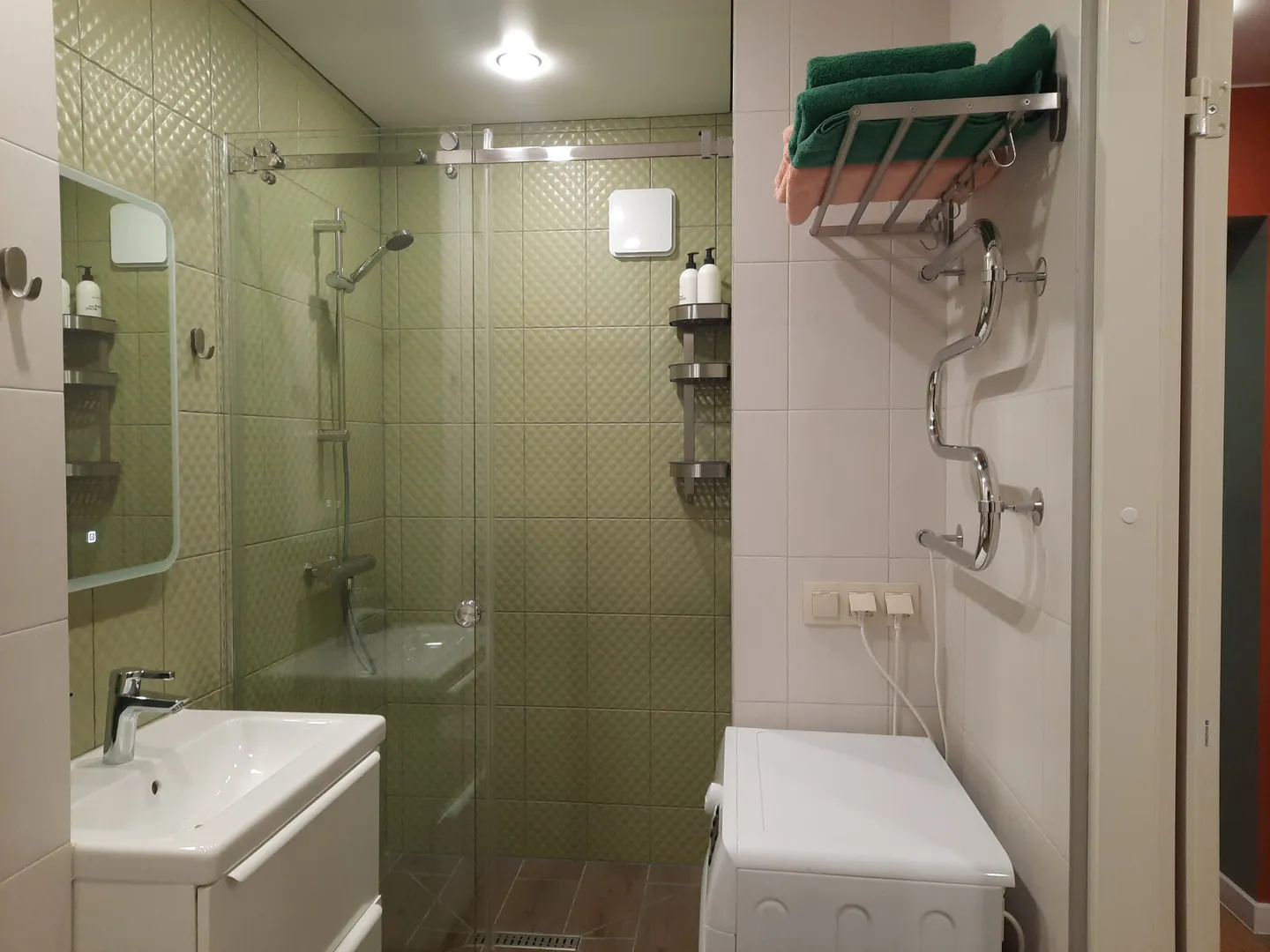 Полноценная ванная. Полноценная ванная.