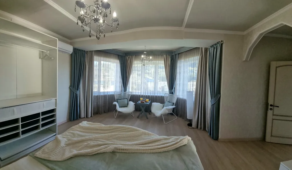 Дом среди гор в Байдарской долине Эвимиз