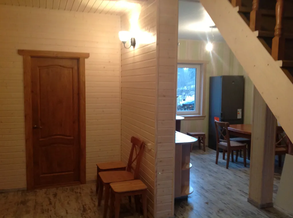 Уютный дом вблизи от города