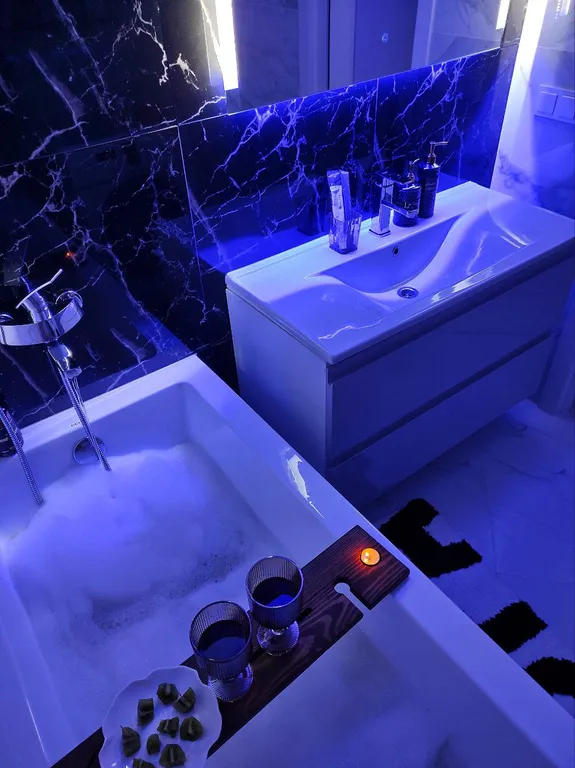 Новые апартаменты с видом на озеро, р-н Ледового дворца