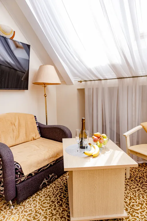 411 Alliance Apartments на Летней, 50