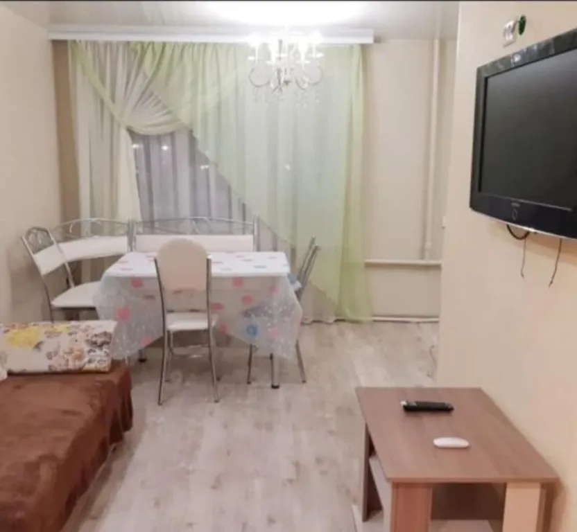 Комфортабельная трехкомнатная квартира в центре Норильска