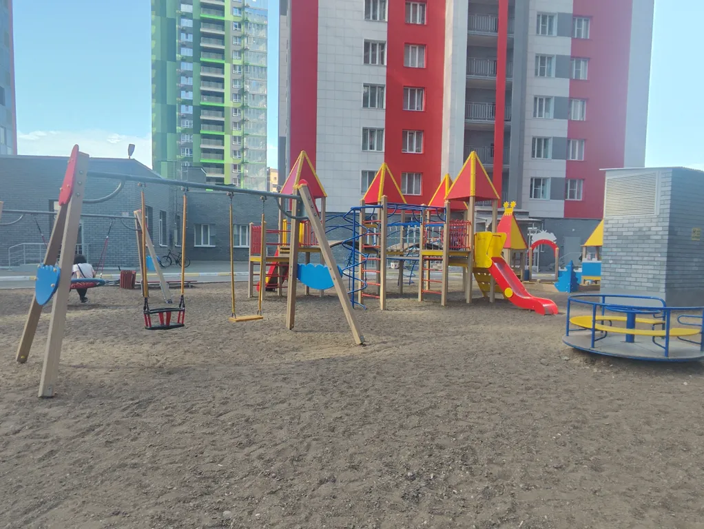 метро Аметьево, до центра 10 минут
