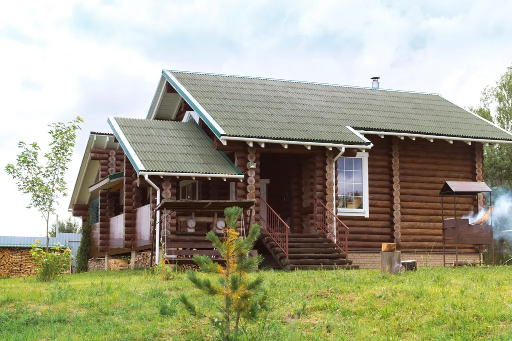 Дом на берегу озера