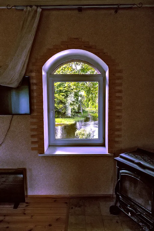 Уютный дом на берегу с мангальной зоной и баней