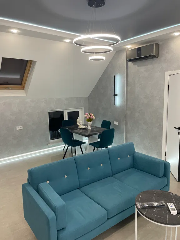 Двухуровневая квартира в самом центре