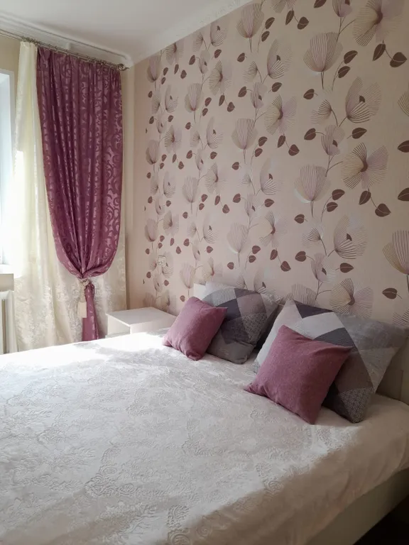 Светлая в центре города