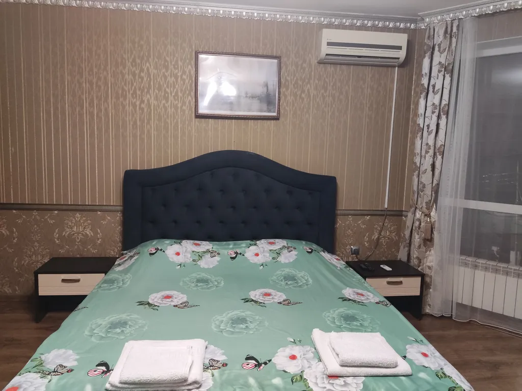 Уютная студия с видом на город