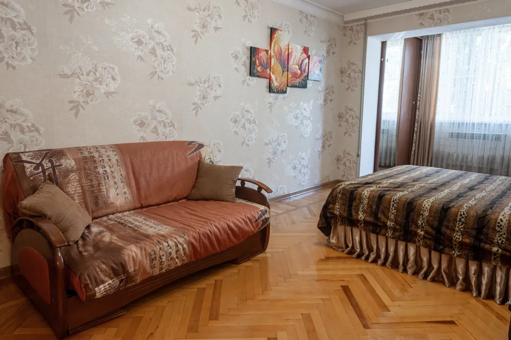 Квартира 3-комнатная Квартира — Махачкала