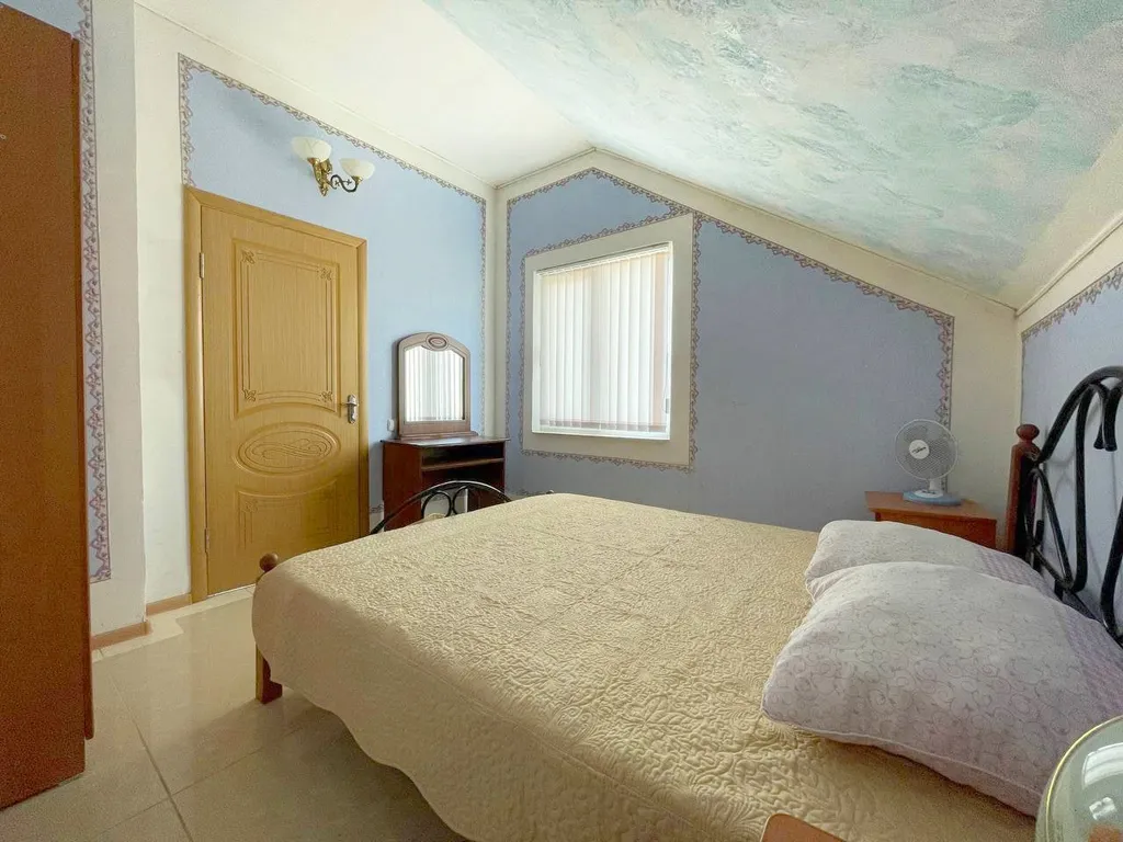 Этаж в коттедже с уникальным видом, 3 спальнями и кухней