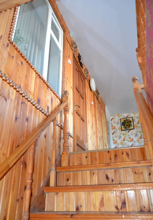 3хкомнатный дом в два этажа 80квм