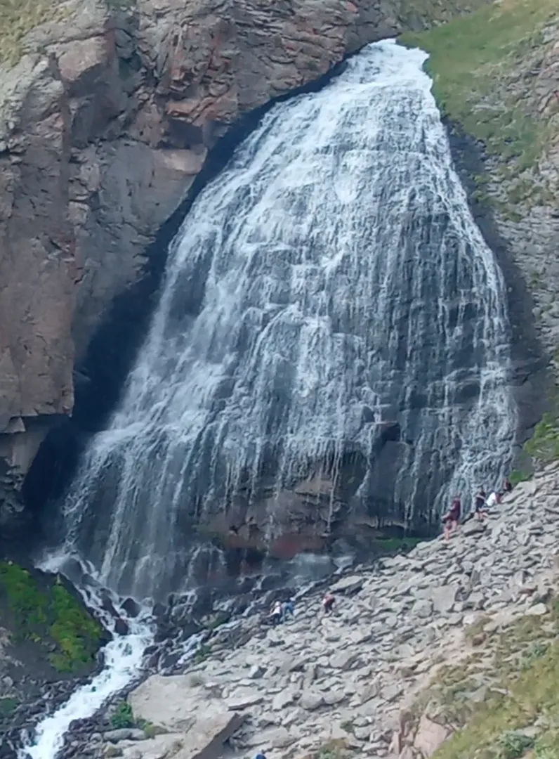 Водопад Девичьи косы