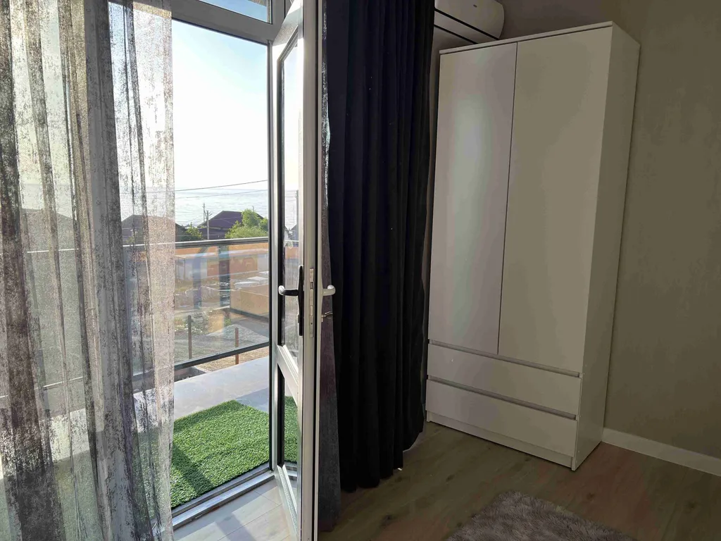 Современный двухэтажный коттедж у моря в пригороде Избербаша