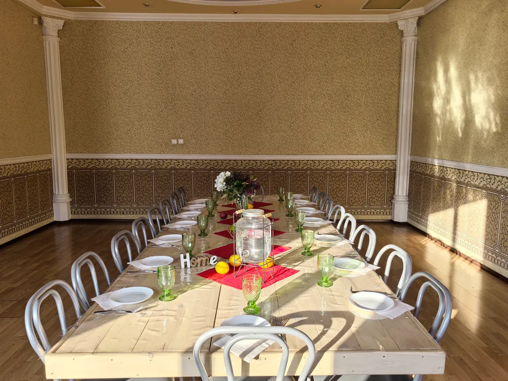 Коттедж в центре города с бассейном