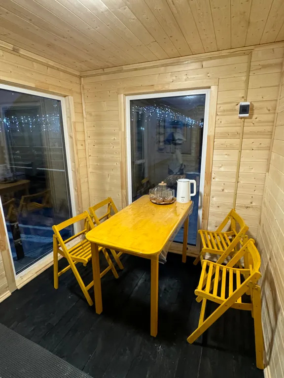 Дом с террасой и видом на закат